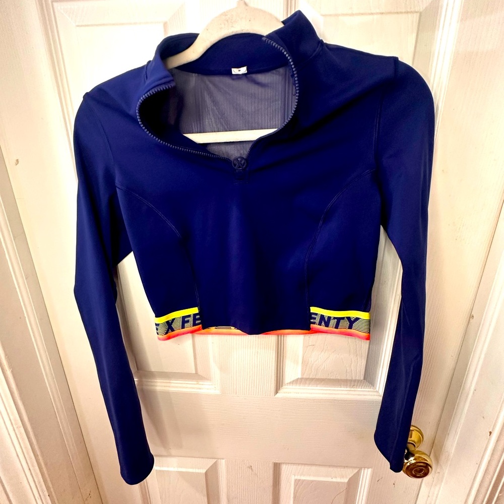 Preloved Savage x Fenty Long sleeve zip crop top Size Small